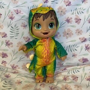 Baby Alive Dino Cuties Stegosaurus Girl Doll Brown Hair Green Eyes